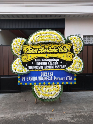 Papan Bunga Duka di Suriamedal